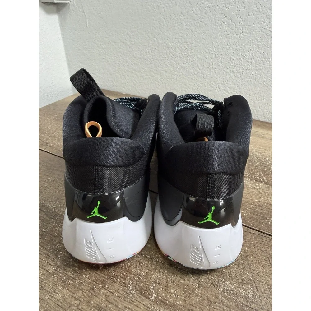 Jordan zoom separate
